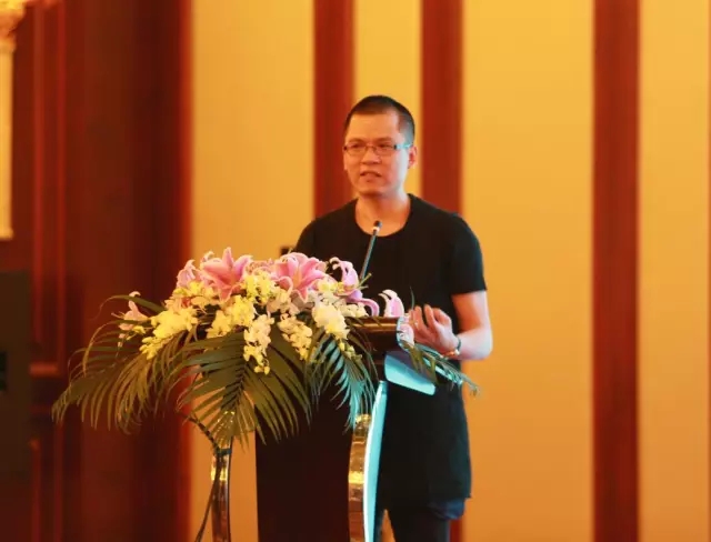 崇仁伊发老总