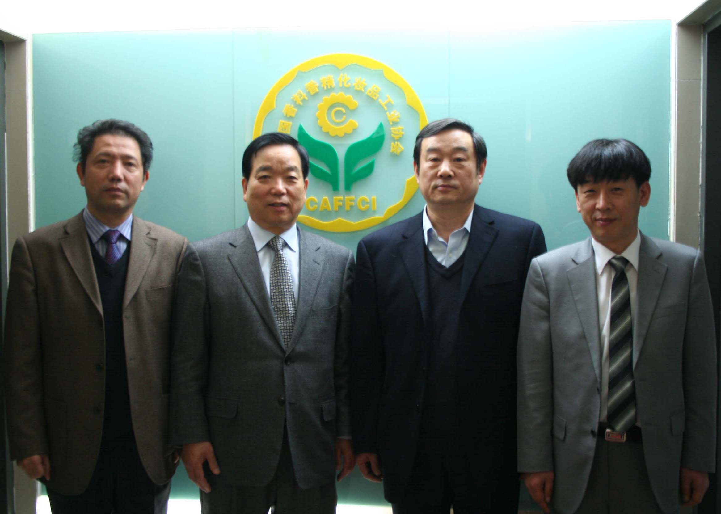 韩国化妆品协会代表访问中国香化协会